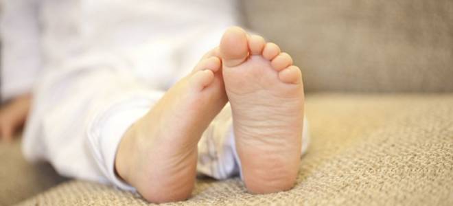 Шпора на пятке у ребенка симптомы и лечение